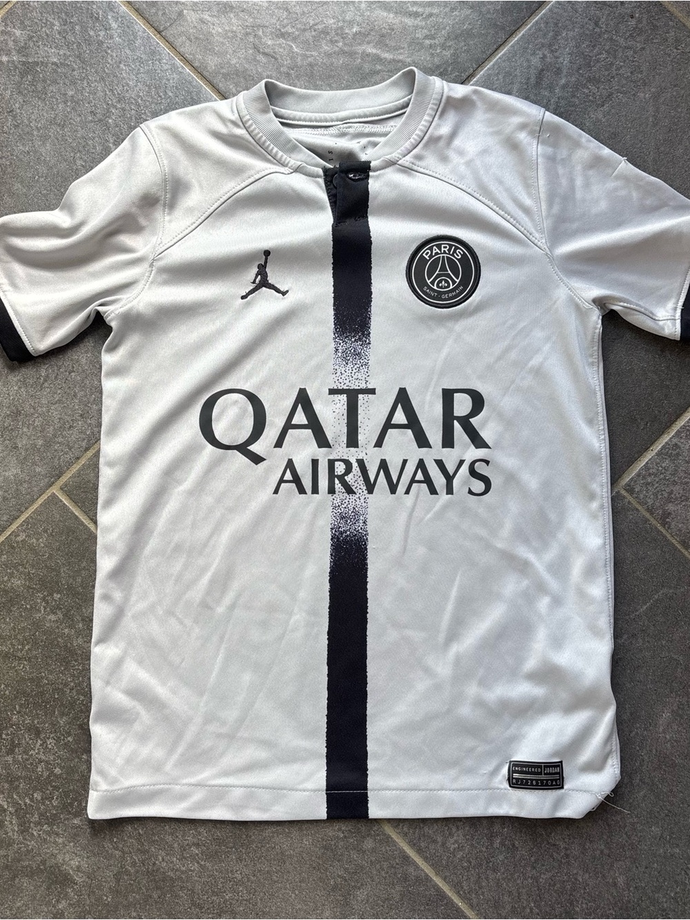 Nike Jordan Paris St. Germain PSG Qatar Airways Youth M Soccer Jersey